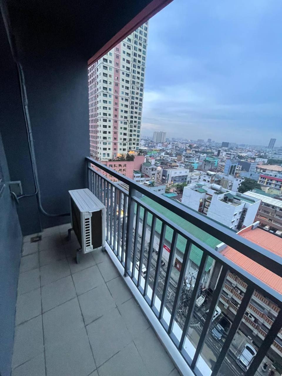 Red Residences Chino Roces Makati Makati City Buitenkant foto